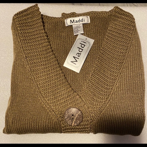 Beautiful sweater size XL MADDI - Picture 1 of 3